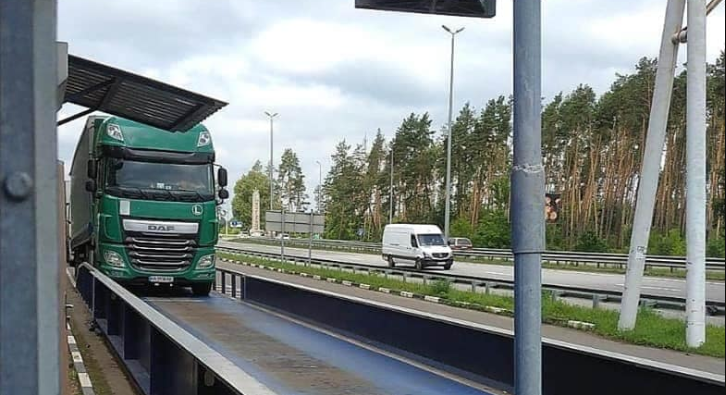 За прошедшую неделю на въездах в Киеве проверили вес более 6 тысяч грузовиков