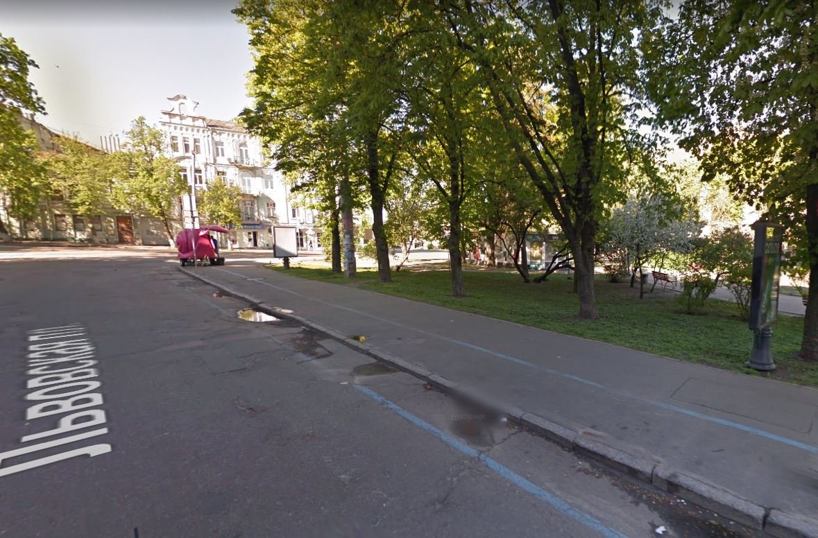 На Львовской площади в Киеве с 11 августа будет частично ограничено движение (схема)