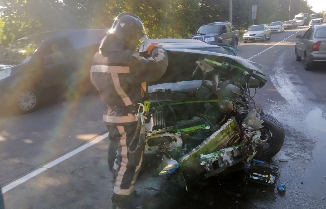 В результате ДТП в Василькове госпитализирован 1 человек (фото, видео)