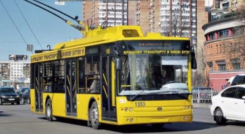 Сегодня ночью в Киеве будет изменена схема движения десяти троллейбусных маршрутов
