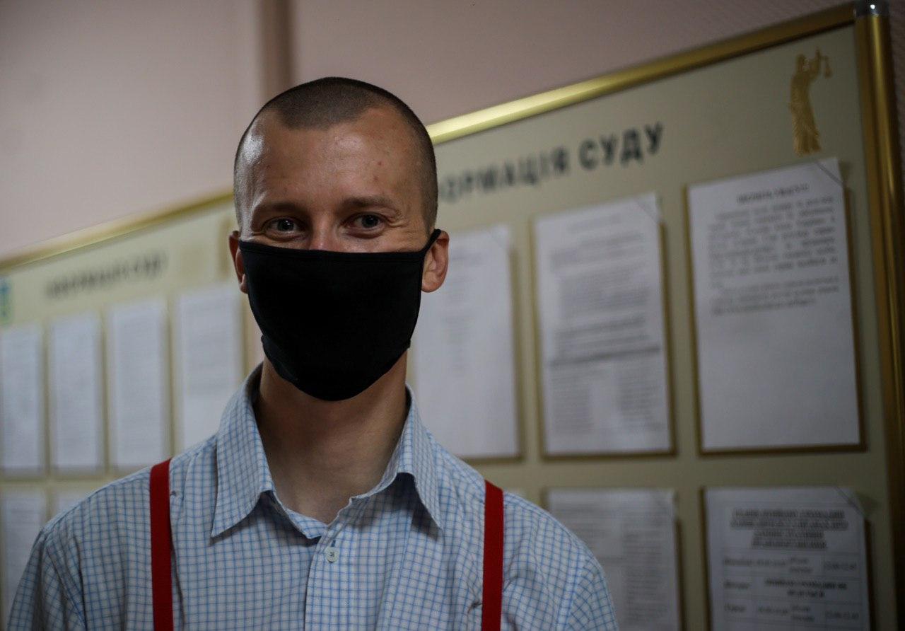 За протест под посольством Беларуси в Киеве экс-узника РФ Александра Кольченко приговорили к исправительным работам
