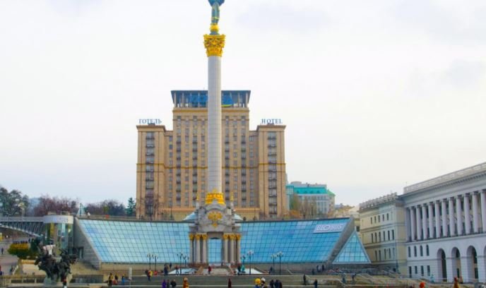 В районе столичного Майдана Независимости из-за аварии электросети обесточены фонтаны и здания