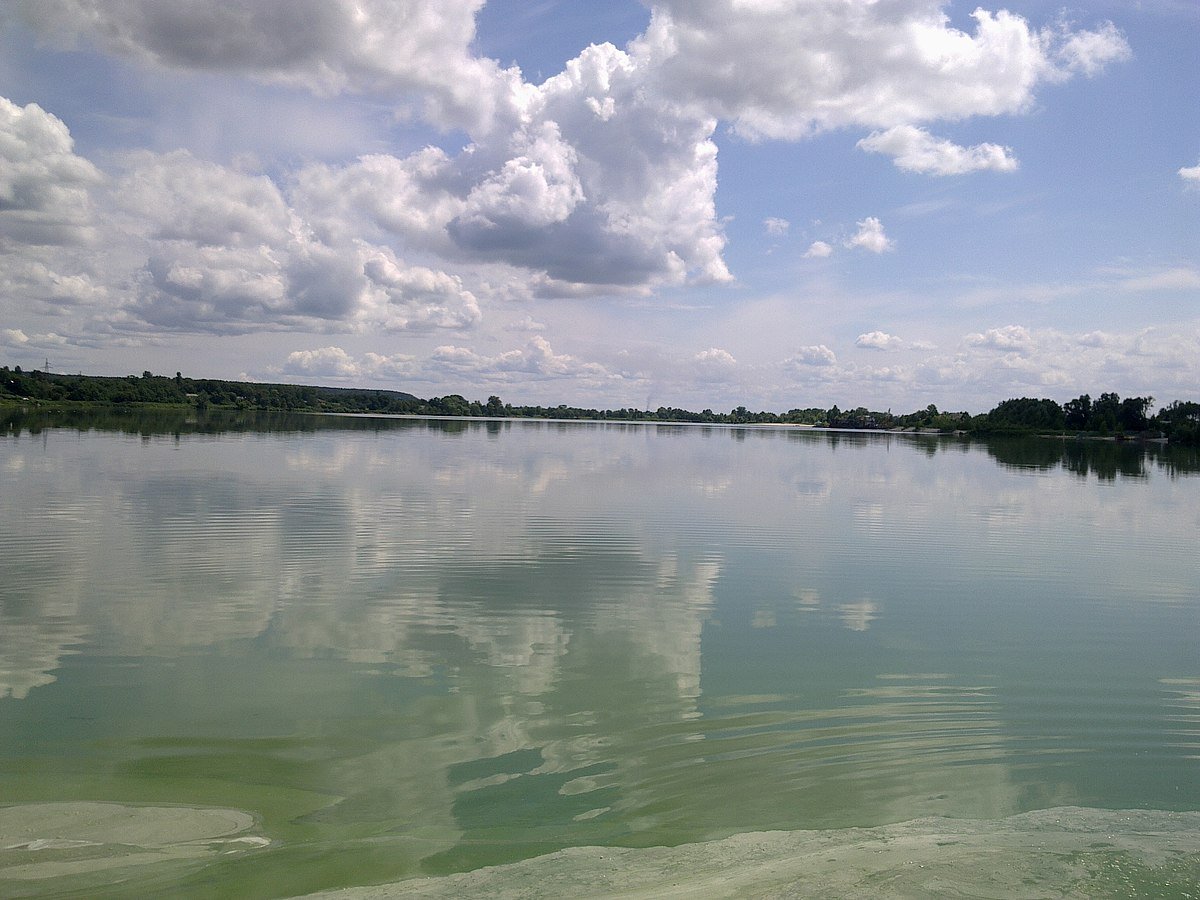 Жители Бортничей жалуются на ограничение доступа к озеру Заплавному