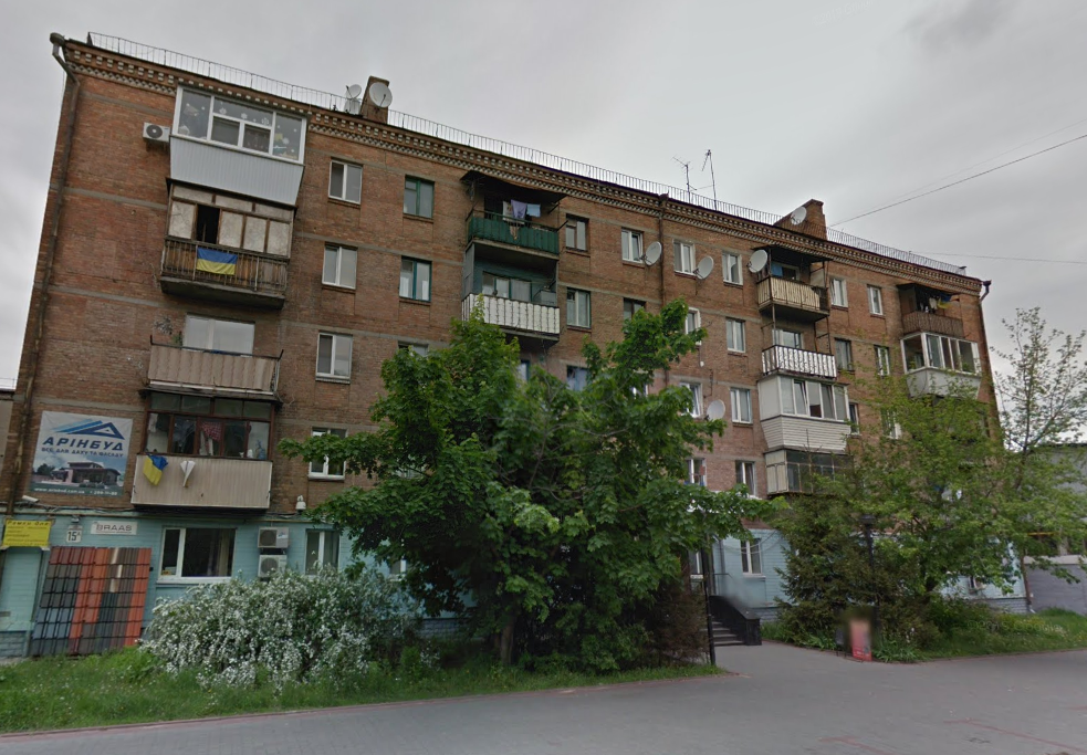 Жилую многоэтажку по улице Куреневской, 15-А не могут принять в коммунальную собственность Киева с 2002 года