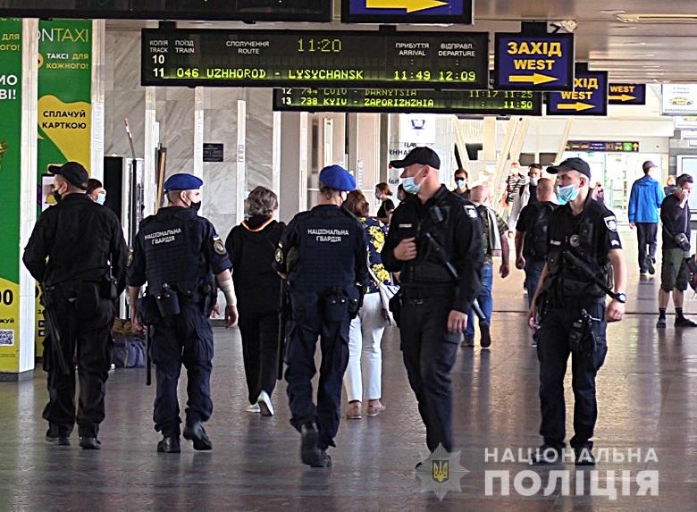 Полиция Киева похвасталась снижением количества грабежей на Центральном вокзале