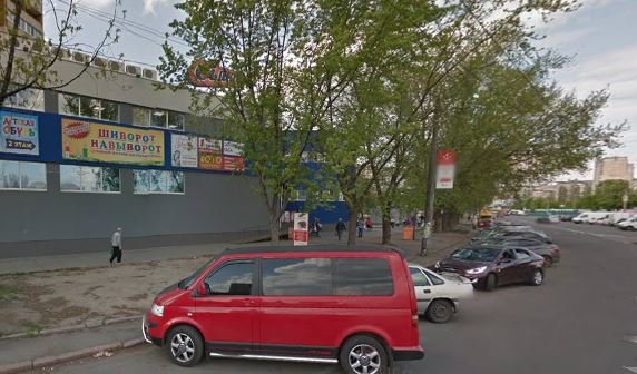 Столичные власти просят наконец обустроить остановку “Проспект Василия Порика” в Подольском районе