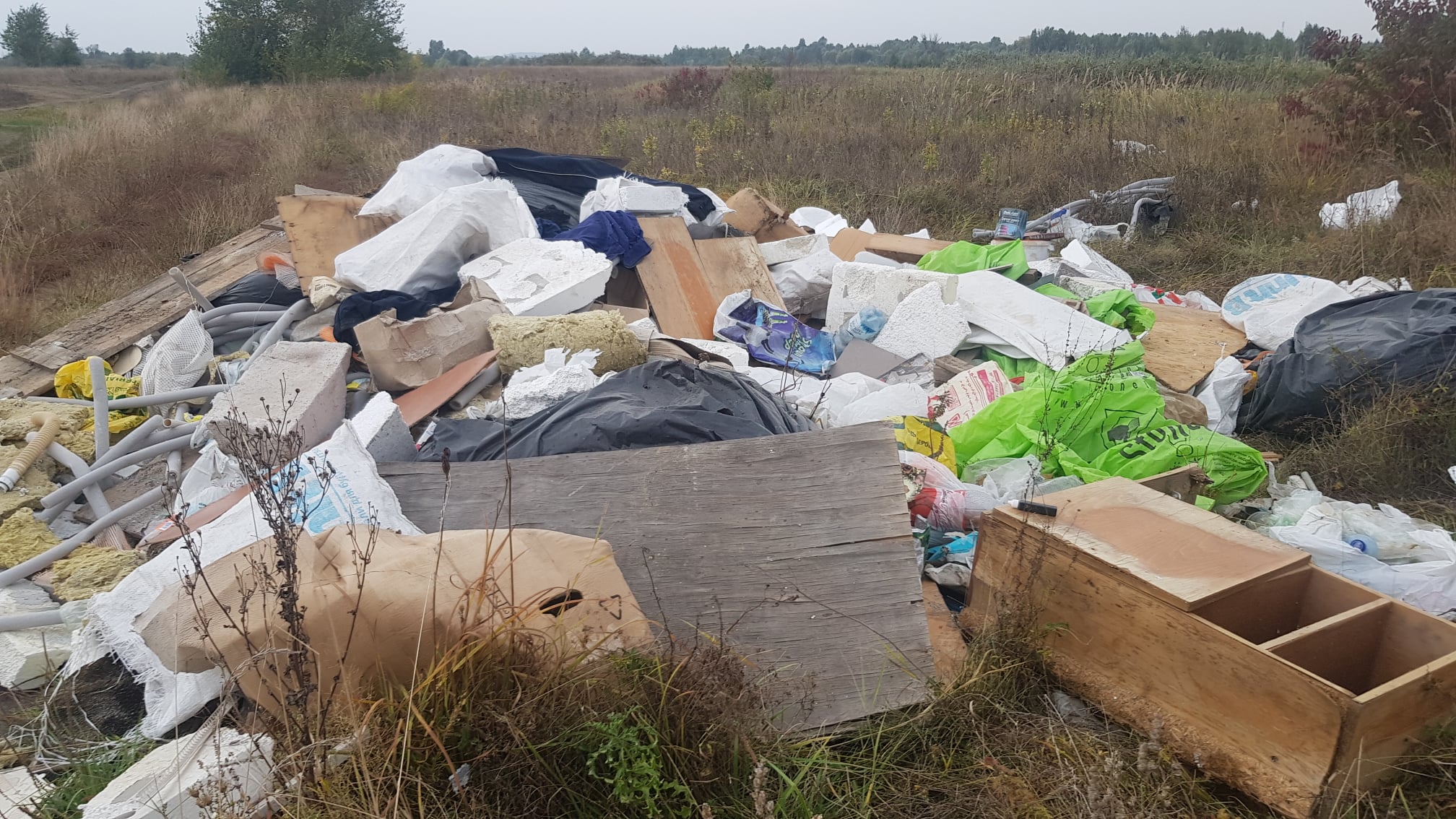 Киевлян зовут на уборку в экопарк “Осокорки”