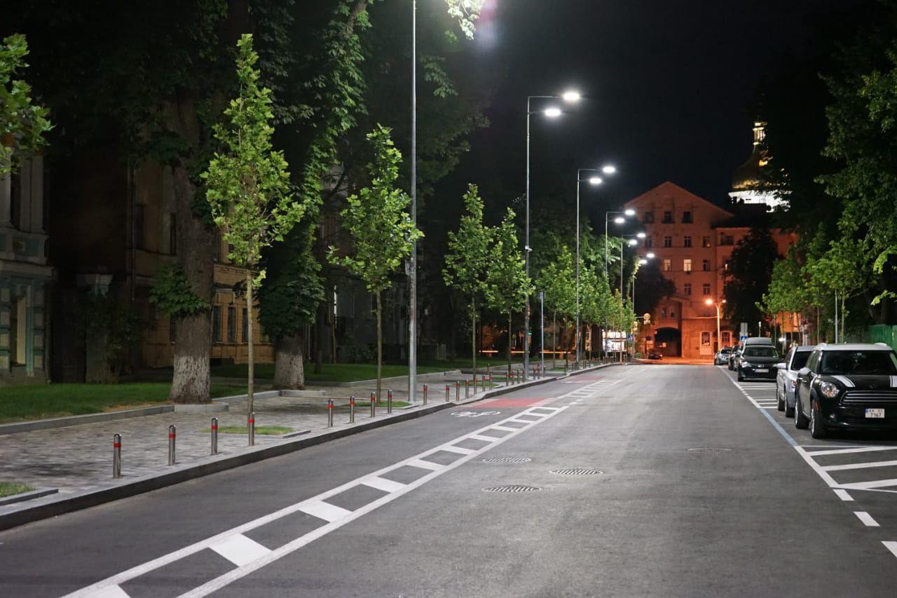 Олександр Густєлєв: До кінця року сучасне LED освітлення встановлять ще на 17 столичних вулицях і проспектах
