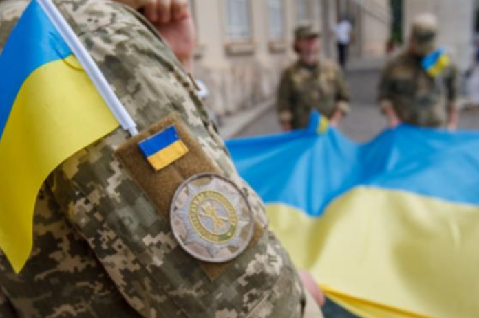 Ко Дню защитника Украины Киев выплатит материальную помощь семьям погибших участников Революции Достоинства и АТО