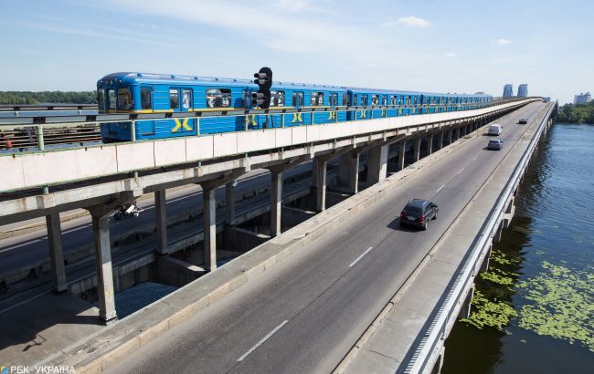 Движение по мосту Метро в Киеве будет ограничено до 13 декабря