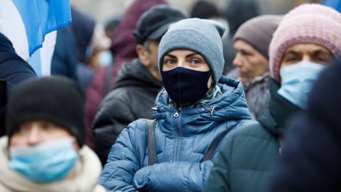 В Украине вновь за сутки выздоровело от коронавируса больше людей, чем заболело