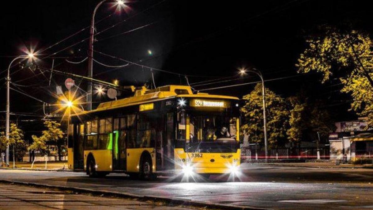 В ночь на завтра, 30 декабря, ряд столичных троллейбусов изменят режим работы и маршруты