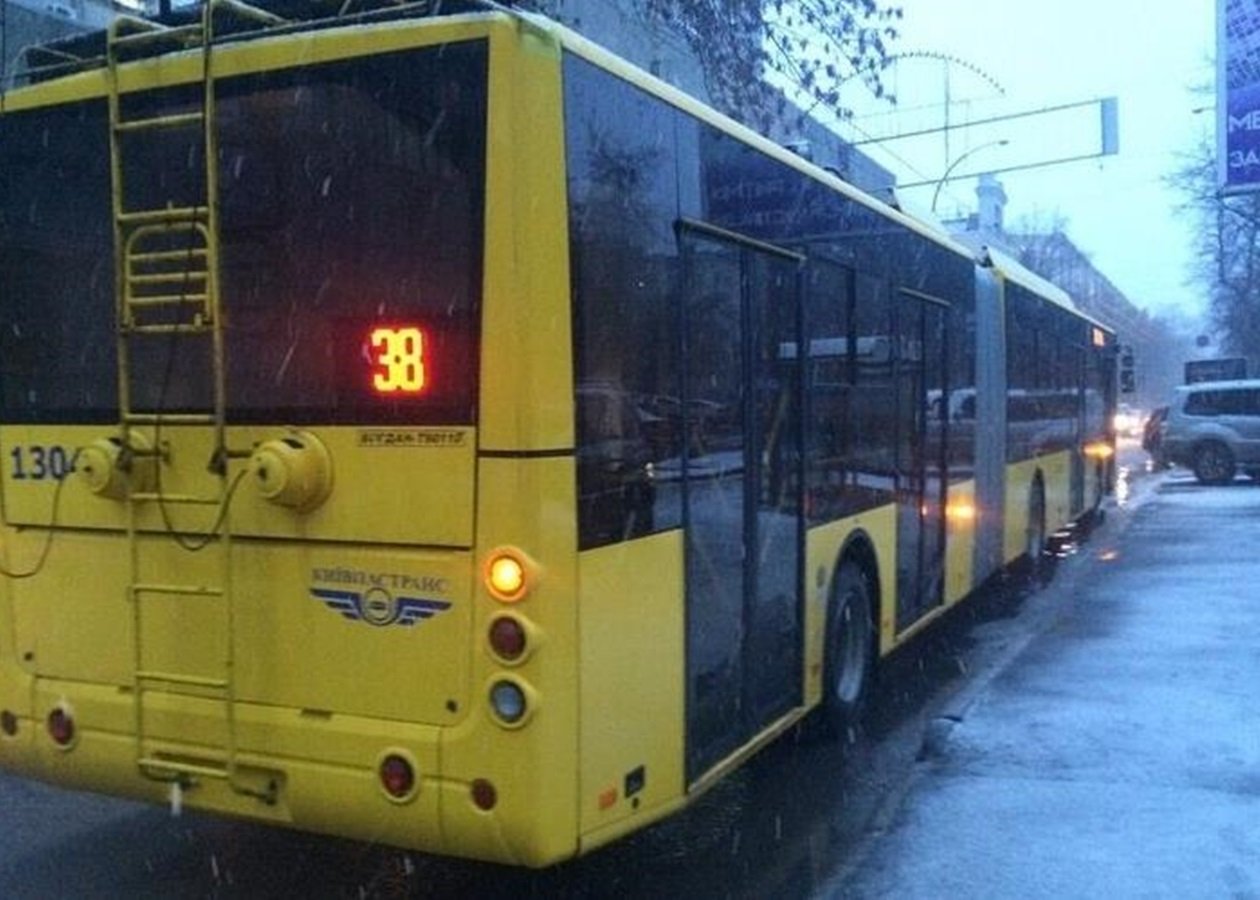 В ночь на 3 декабря столичный троллейбус № 38 будет работать в сокращенном режиме
