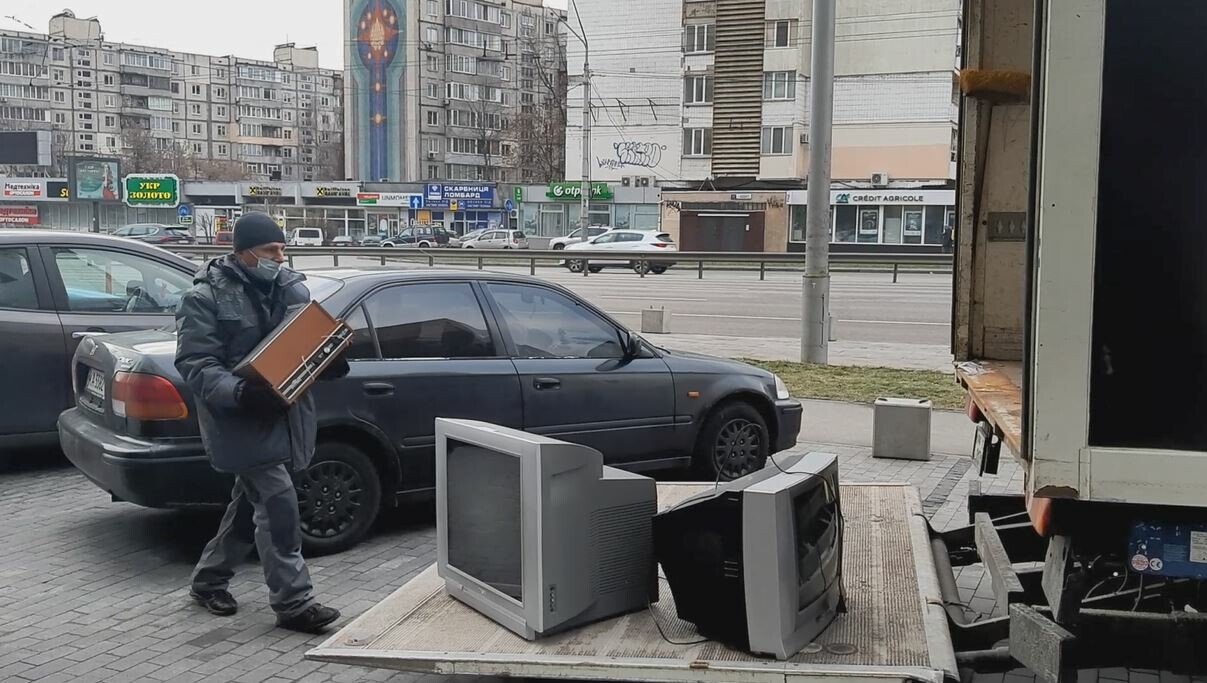 Киевляне активно сдают на утилизацию старую бытовую технику