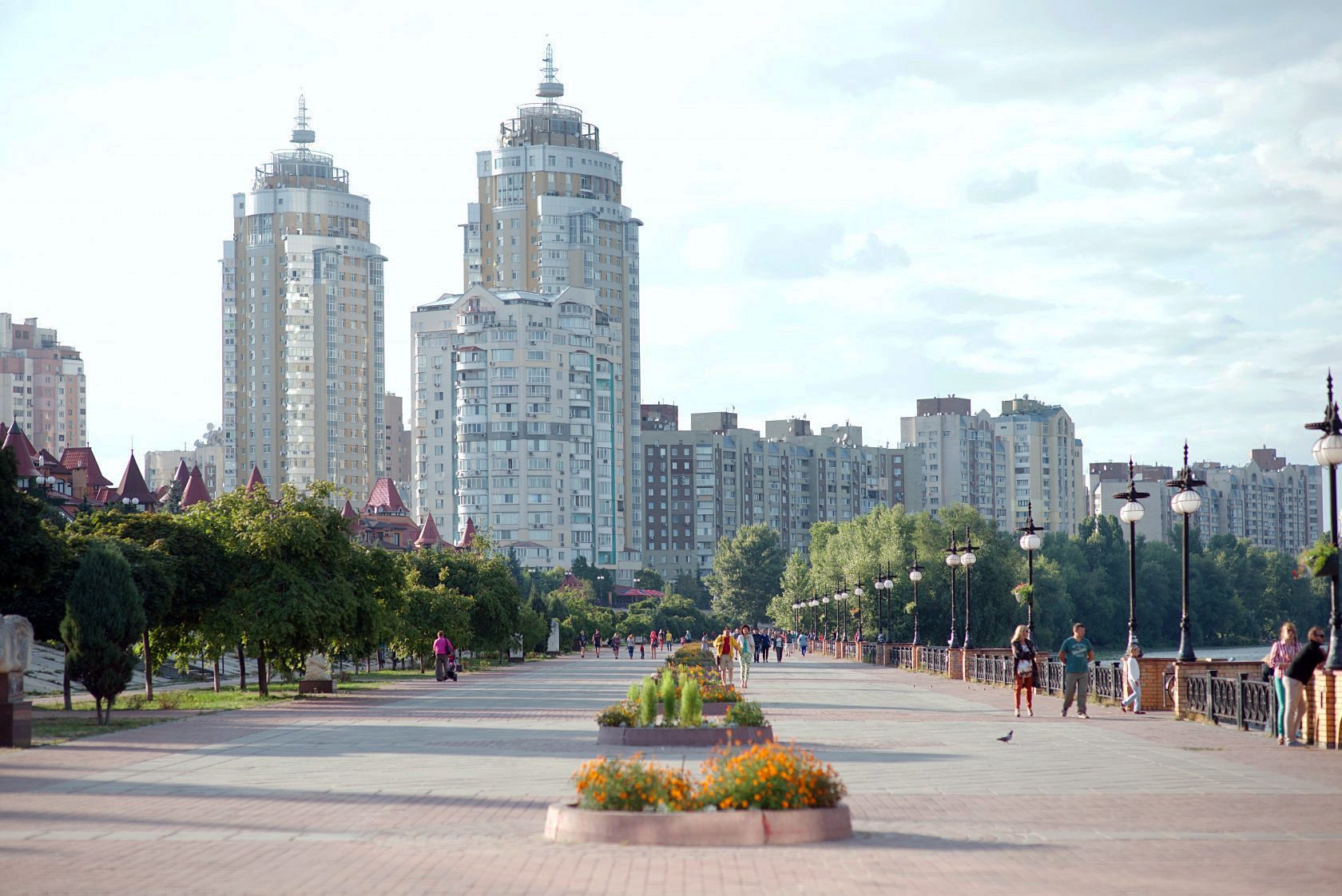 Киевсовет рассмотрит возможность сохранить от застройки сквер по улице Героев Сталинграда на Оболони
