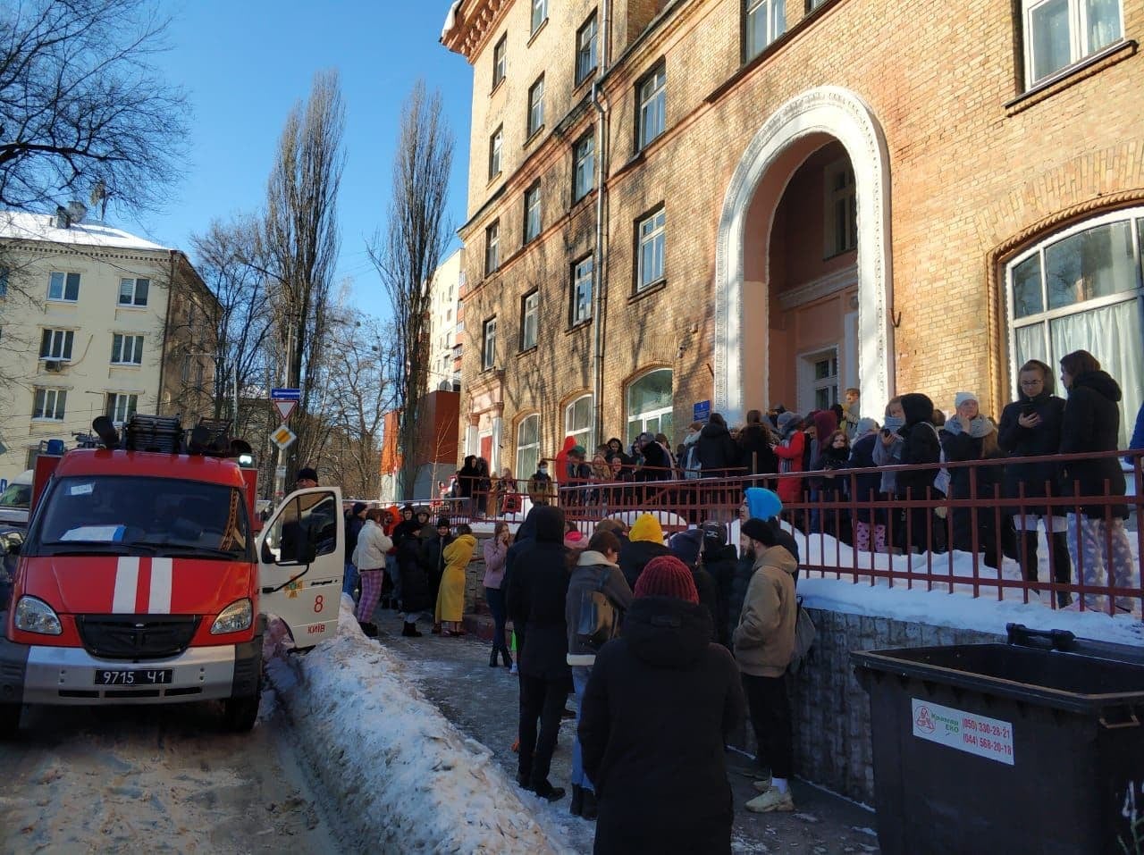 Сегодня утром в студенческом общежитии на улице Красиловской произошел пожар