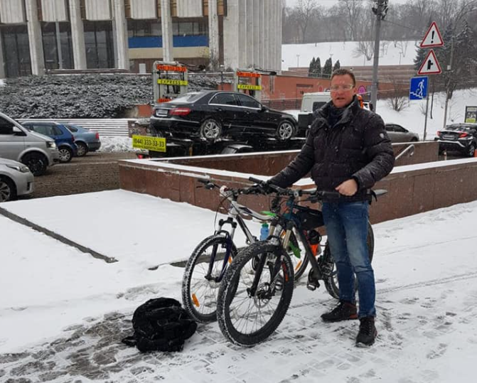 В Киеве у дипломата из Нидерландов украли велосипед