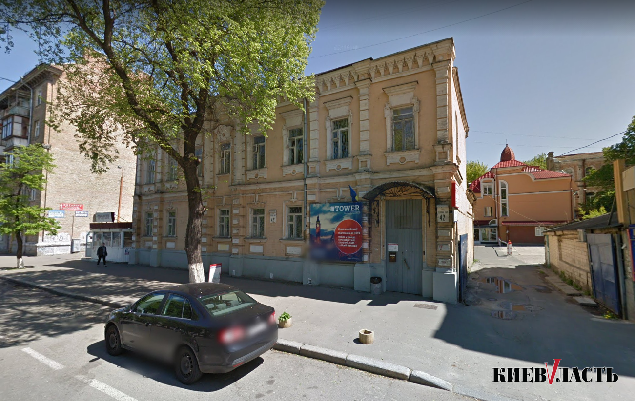 На улице Верхний Вал в Киеве памятник архитектуры разрушается из-за начавшегося по соседству строительства, - депутат Киевсовета