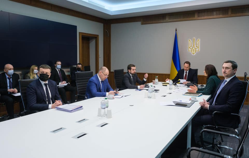 Допомога українцям у “червоних” зонах має бути виплачена і з державного, і з місцевого бюджетів - Кирило Тимошенко