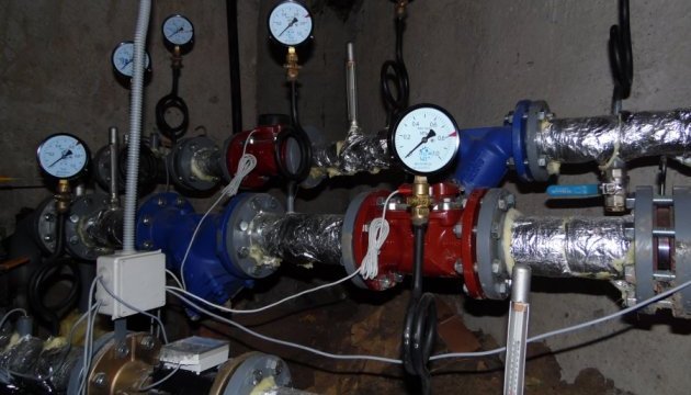 Поставщика тепла просят зафиксировать единый тариф на отопление для ряда домов Днепровского района столицы