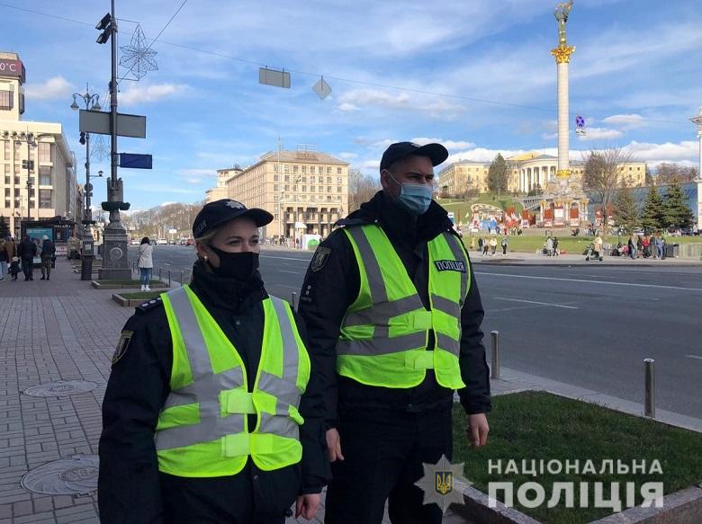 В полиции отчитались о проверках соблюдения противоэпидемических мероприятий в Киеве