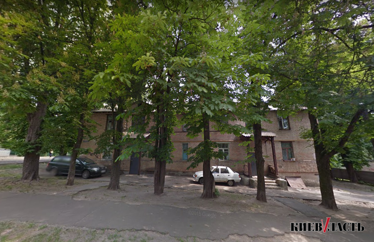 От Кличко ждут гарантий получения нового жилья жителями планируемого к сносу дома на переулке Жуковского