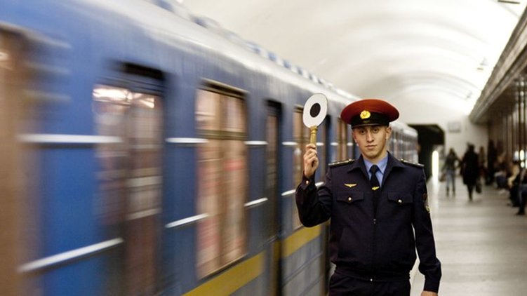 Сотрудников Киевского метрополитена обучат оказанию домедицинской помощи пассажирам