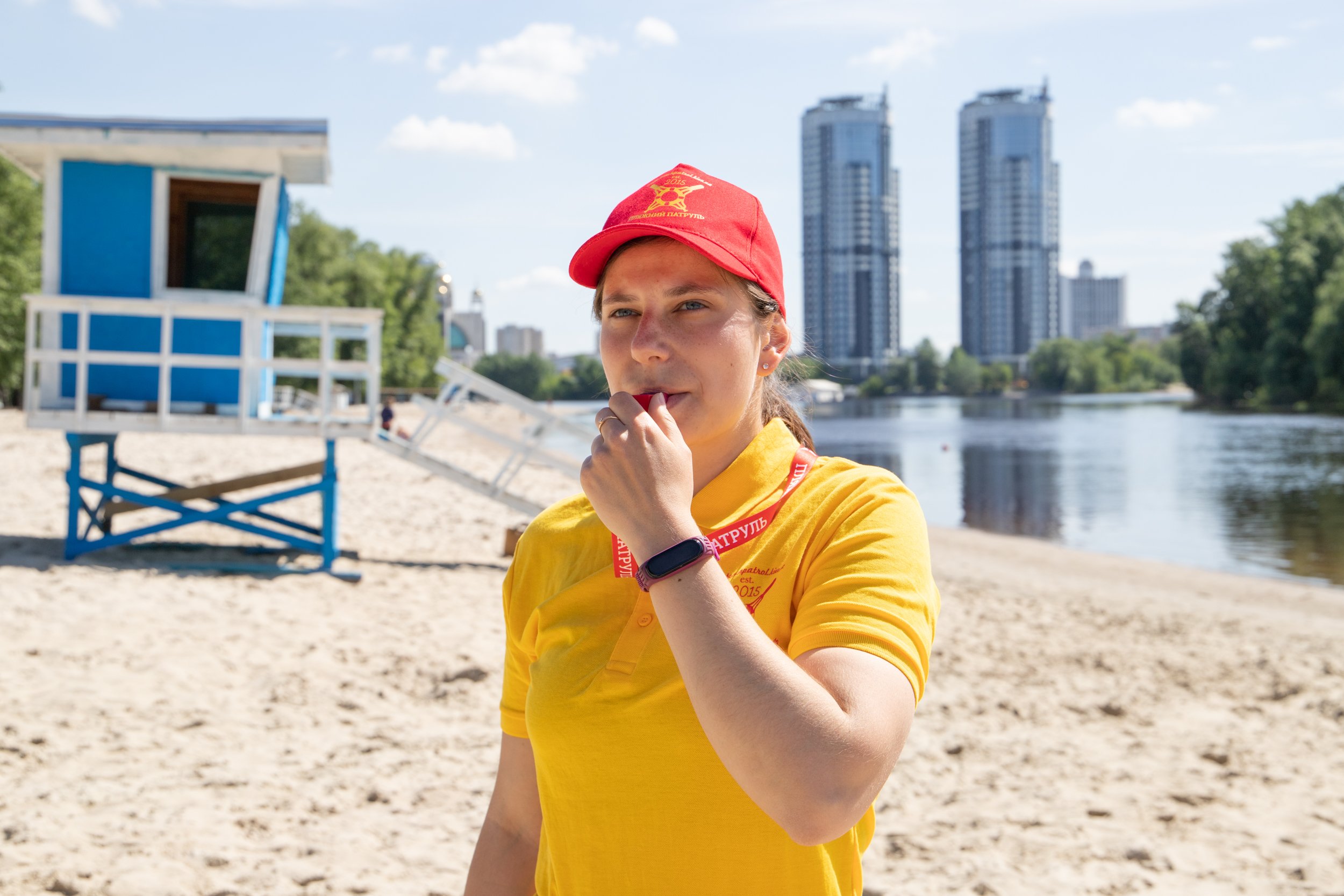 Столичные власти планируют обеспечить на пляжах Киева функционирование 26 спасательных постов