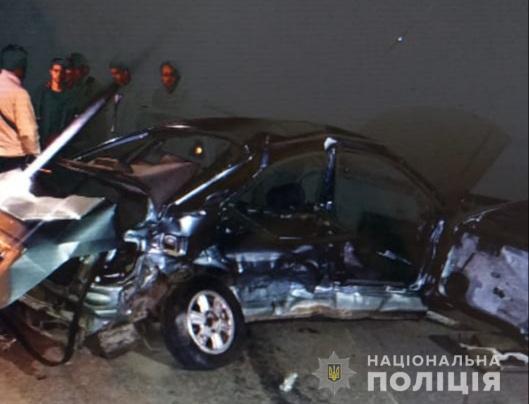 Под Киевом два человека погибли в результате ДТП (видео)