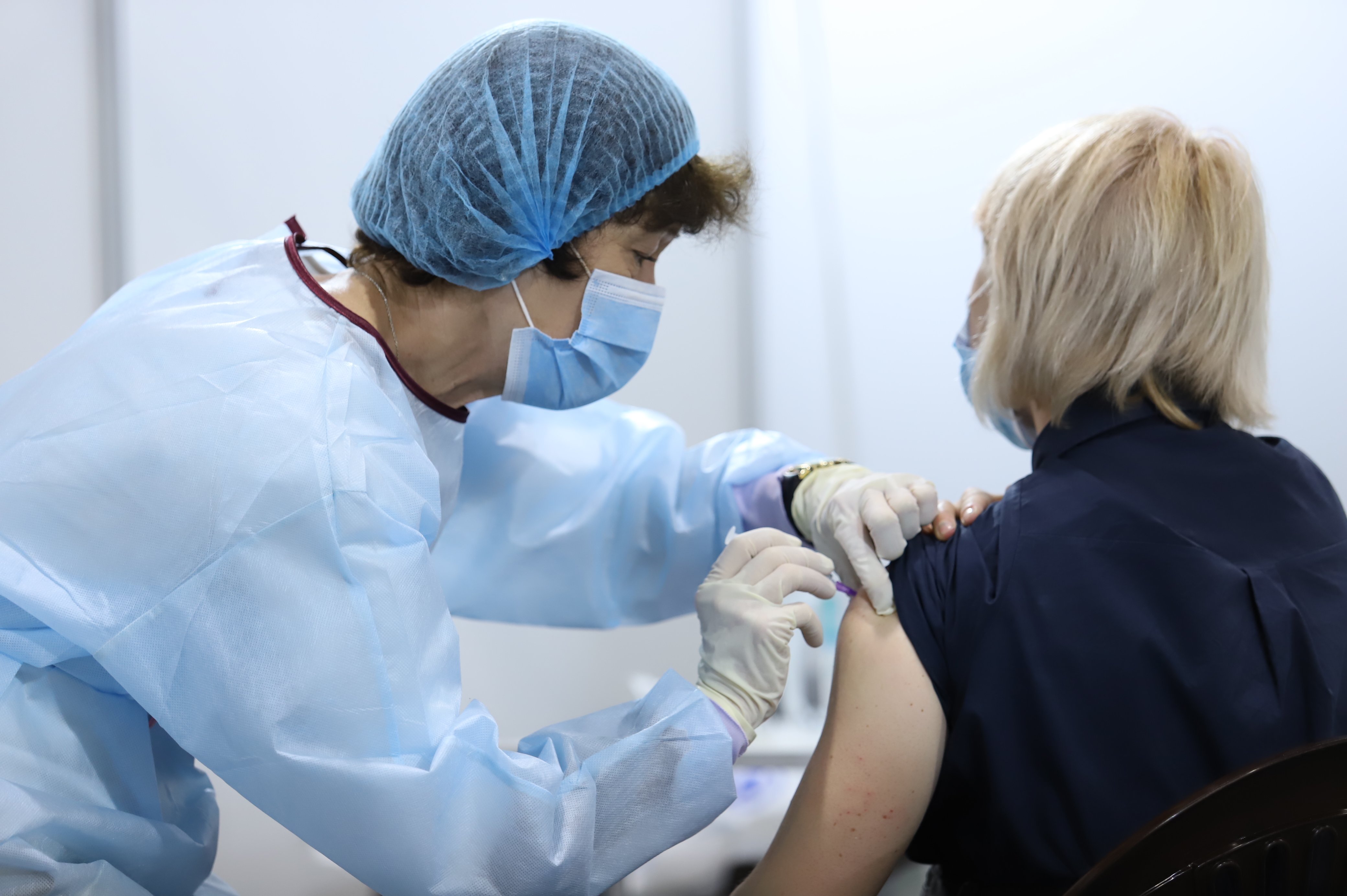 Центр вакцинации на столичной Левобережной будет работать с 30 июня по 4 июля