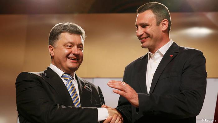 Порошенко и Кличко объединились, чтобы было легче отбиваться от обвинений в коррупции и сотрудничестве с Медведчуком, - Шнайдер
