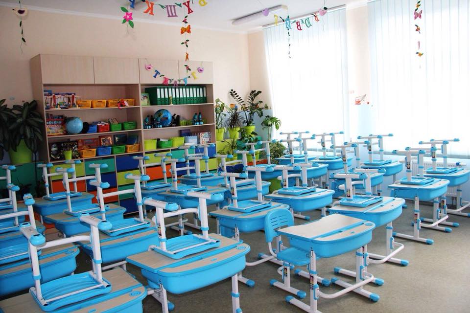В Днепровском районе Киева отремонтируют помещения 12 детсадов и школ (адреса)