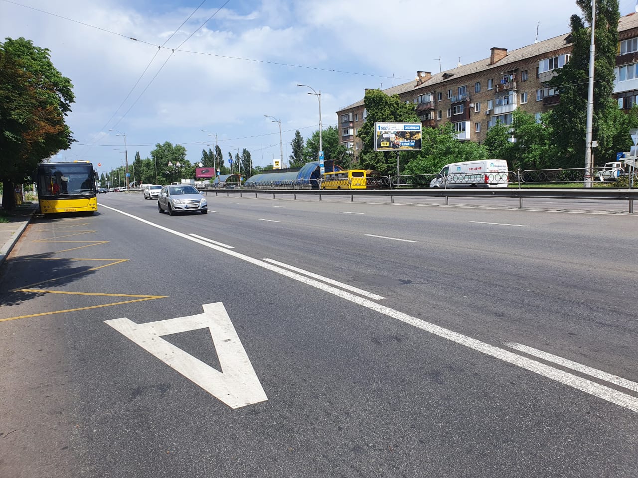 В КГГА отчитались о запуске выделенной полосы для движения общественного транспорта на проспекте Гагарина