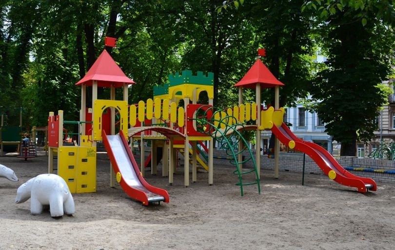 В Шевченковском районе Киева установят 12 детских площадок (адреса)