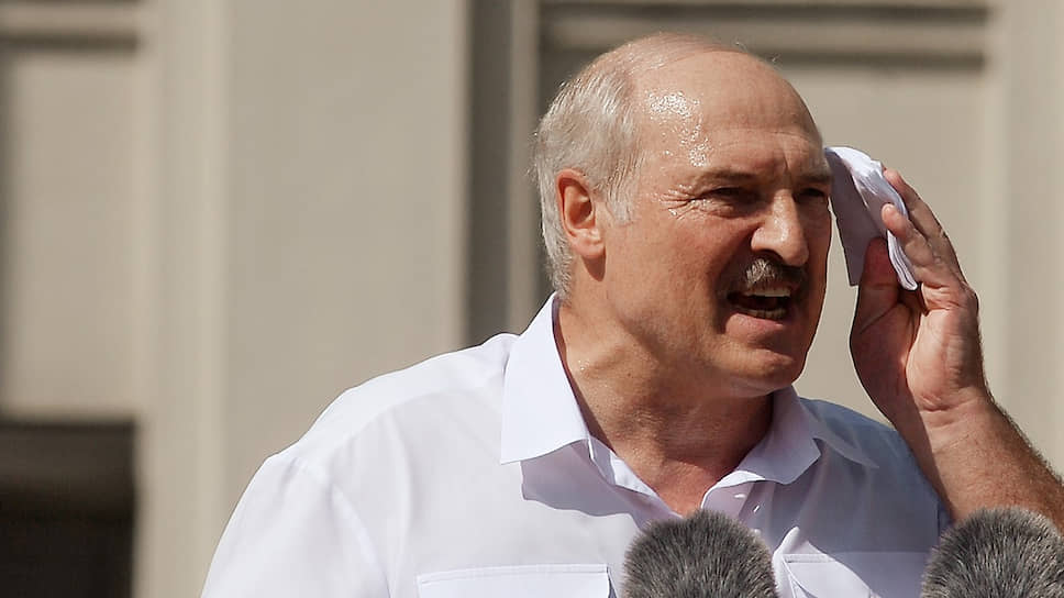 Лукашенко лишился звания почетного доктора столичного университета имени Шевченко
