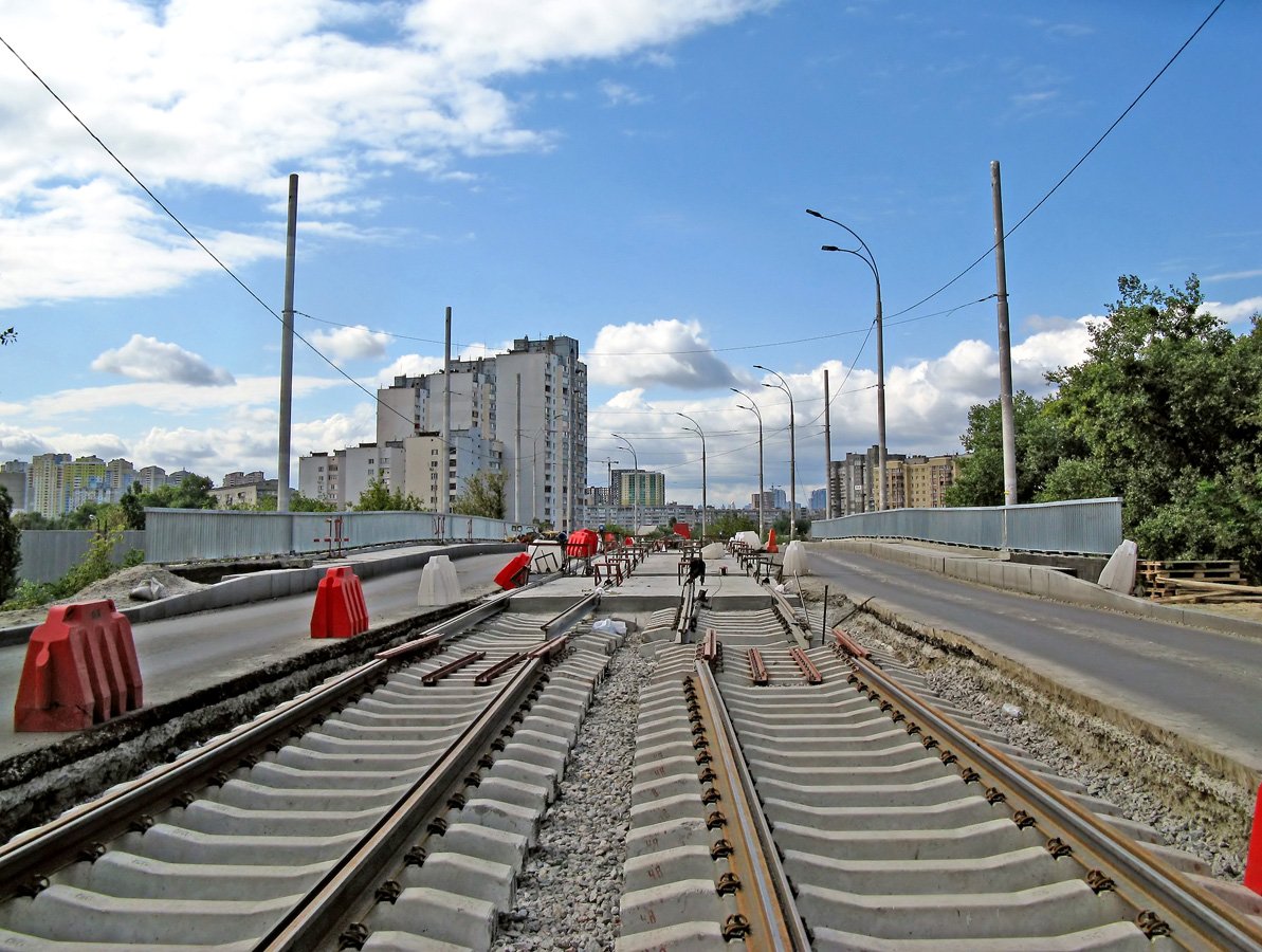 “Киевпастранс” заплатит очередные 55 млн гривен за реконструкцию трамвайной линии по ул. Алма-Атинской