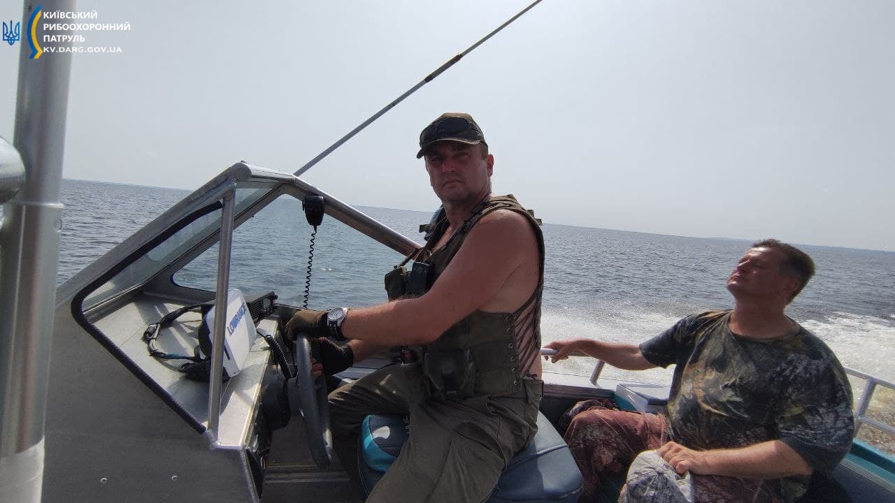 Киевский рыбоохранный патруль и ученые отправились в совместную экспедицию