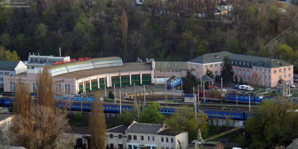 Правоохранители сообщили начальнику депо “Киев-Пассажирский” о подозрении в нанесении ущерба в 2,7 млн гривен