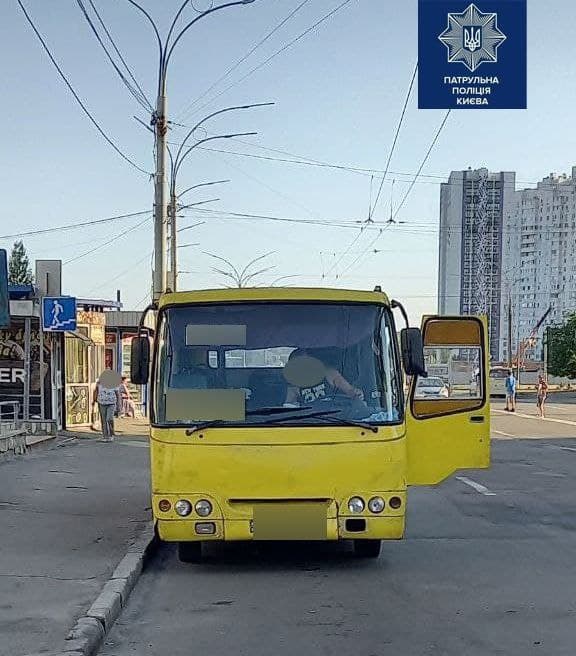 В Киеве выявили двух пьяных водителей маршруток (фото)