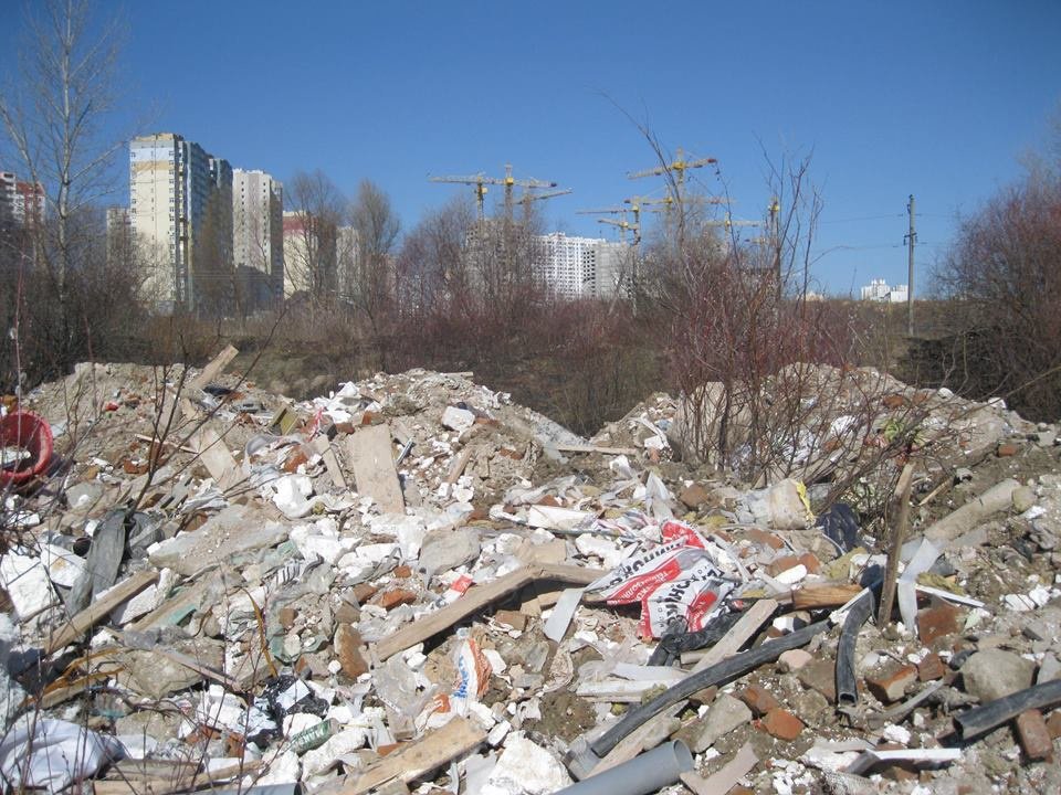Столичные власти просят навести порядок с утилизацией строительного мусора