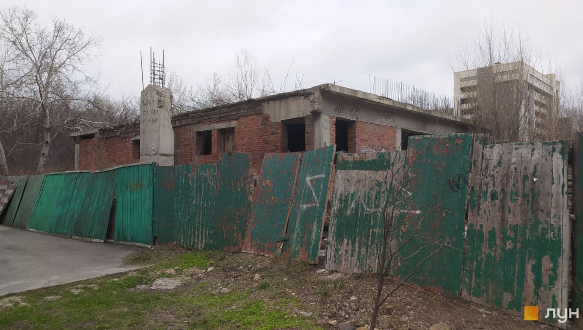 Инвесторы недостроя ЖК Aston Park попросят Киевсовет не отдавать землю в аренду ООО “Марго”