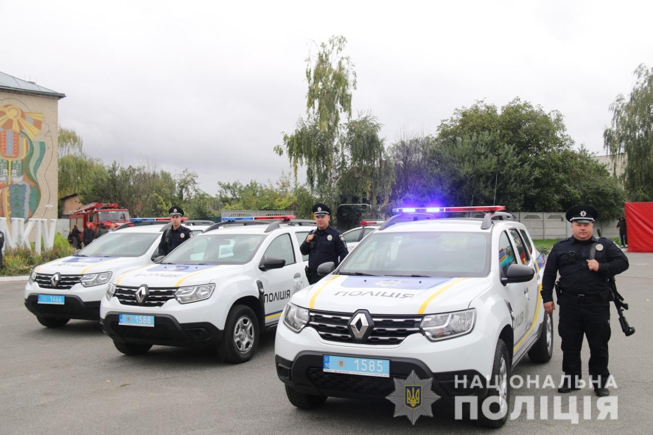 В течение недели на Киевщине открыли 15 полицейских станций (видео)