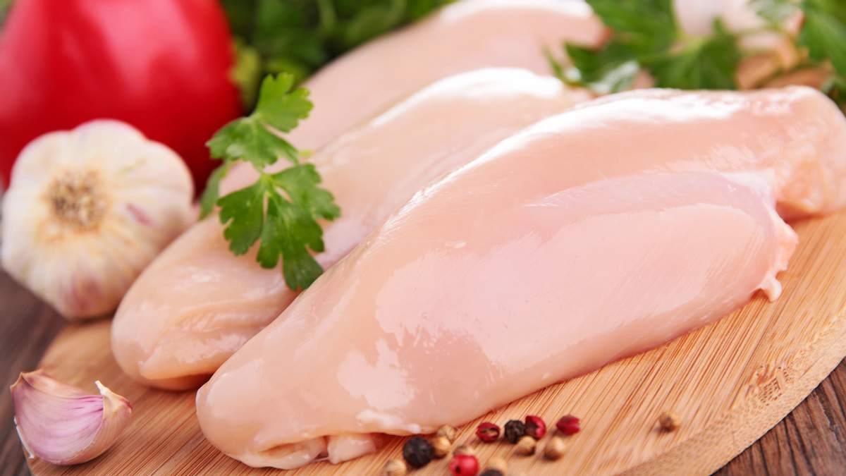 Госпродпотребслужба Киевщины выявила сальмонеллу в польском курином мясе
