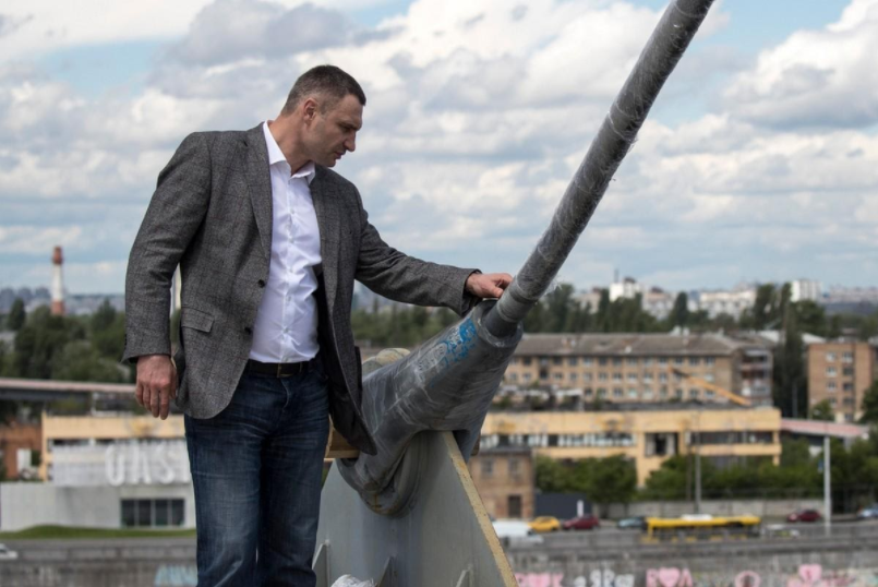 Кличко уже потратил выделенные на Подольско-Воскресенский мост 11 млрд и хочет еще почти столько же – СМИ