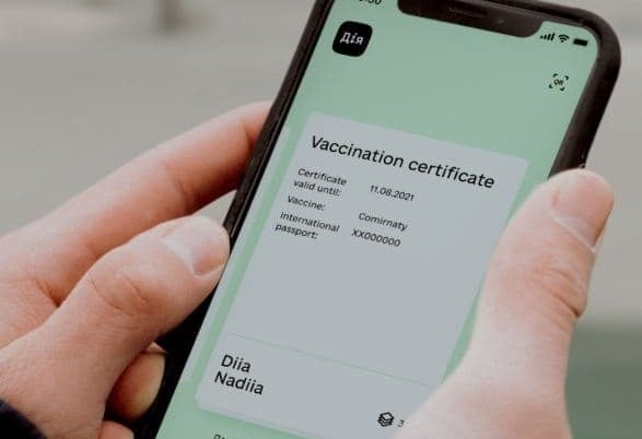 Згенерувати “COVID”-сертифікат на Київщині допомагають у семи центрах масової вакцинації та майже всіх ЦНАПах