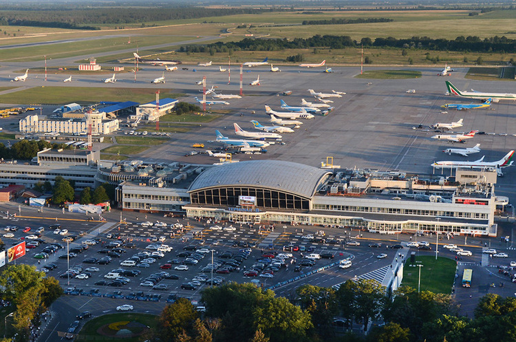 Кабмин выделил 200 млн гривен на новый терминал в аэропорту “Борисполь”