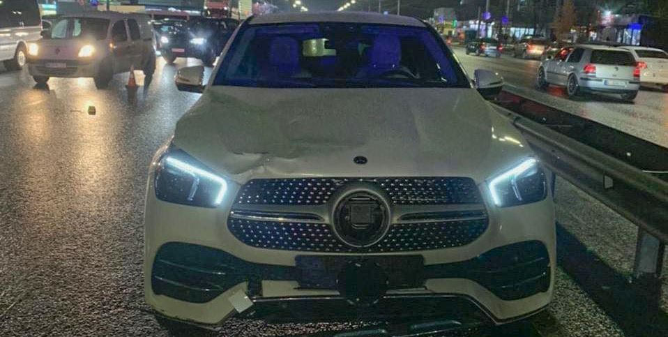 В Святошинском районе столицы Mercedes насмерть сбил пешехода-нарушителя