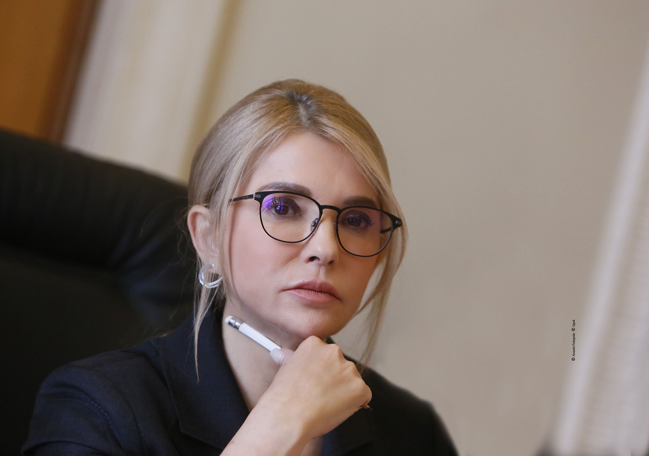 Тимошенко сможет вытащить страну из кризиса - политтехнолог