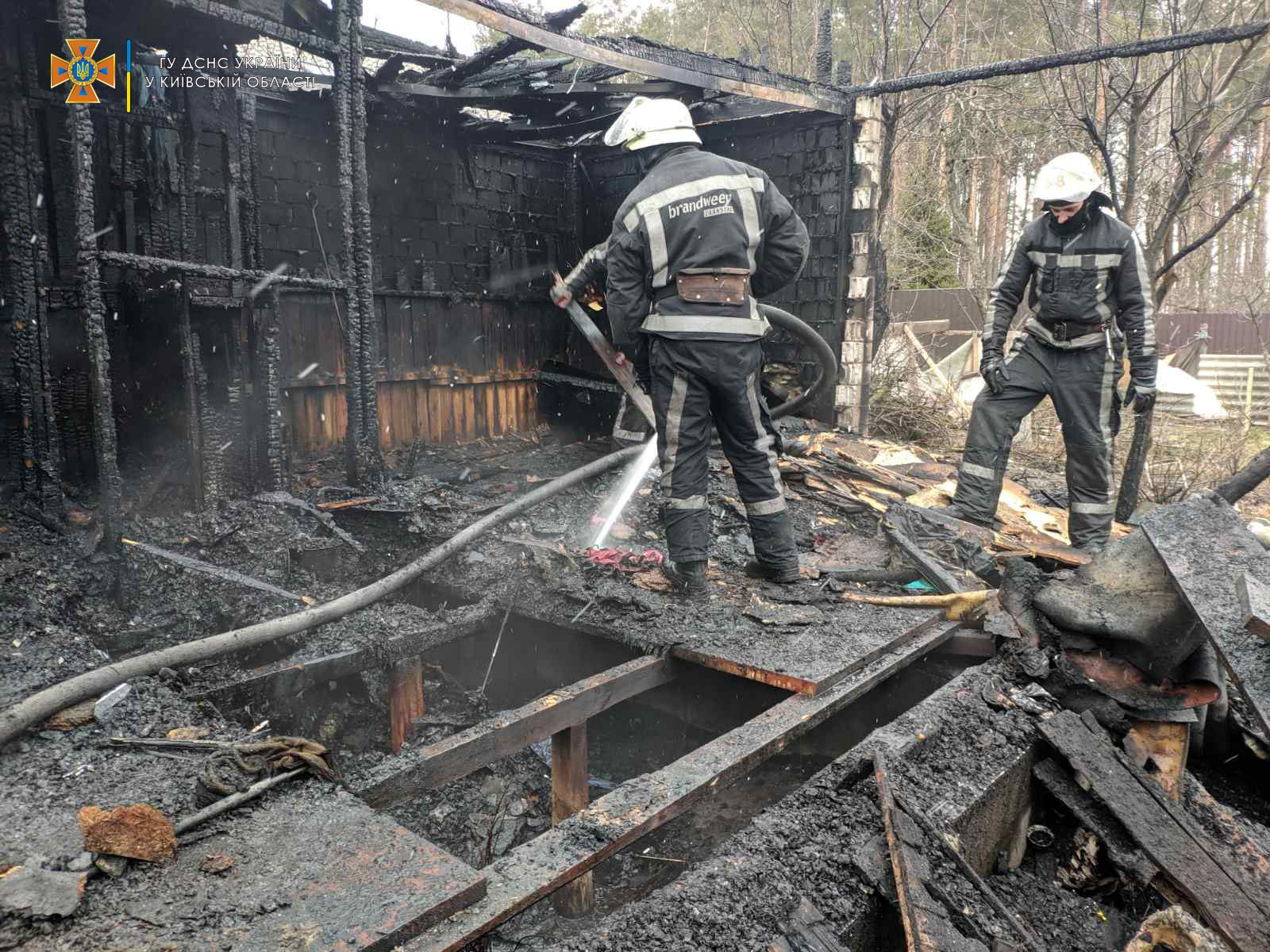 На Киевщине в результате пожара в дачном доме погиб мужчина