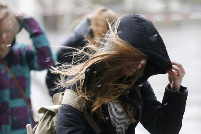 Киевлян предупреждают о сильных порывах ветра в пятницу, 21 января